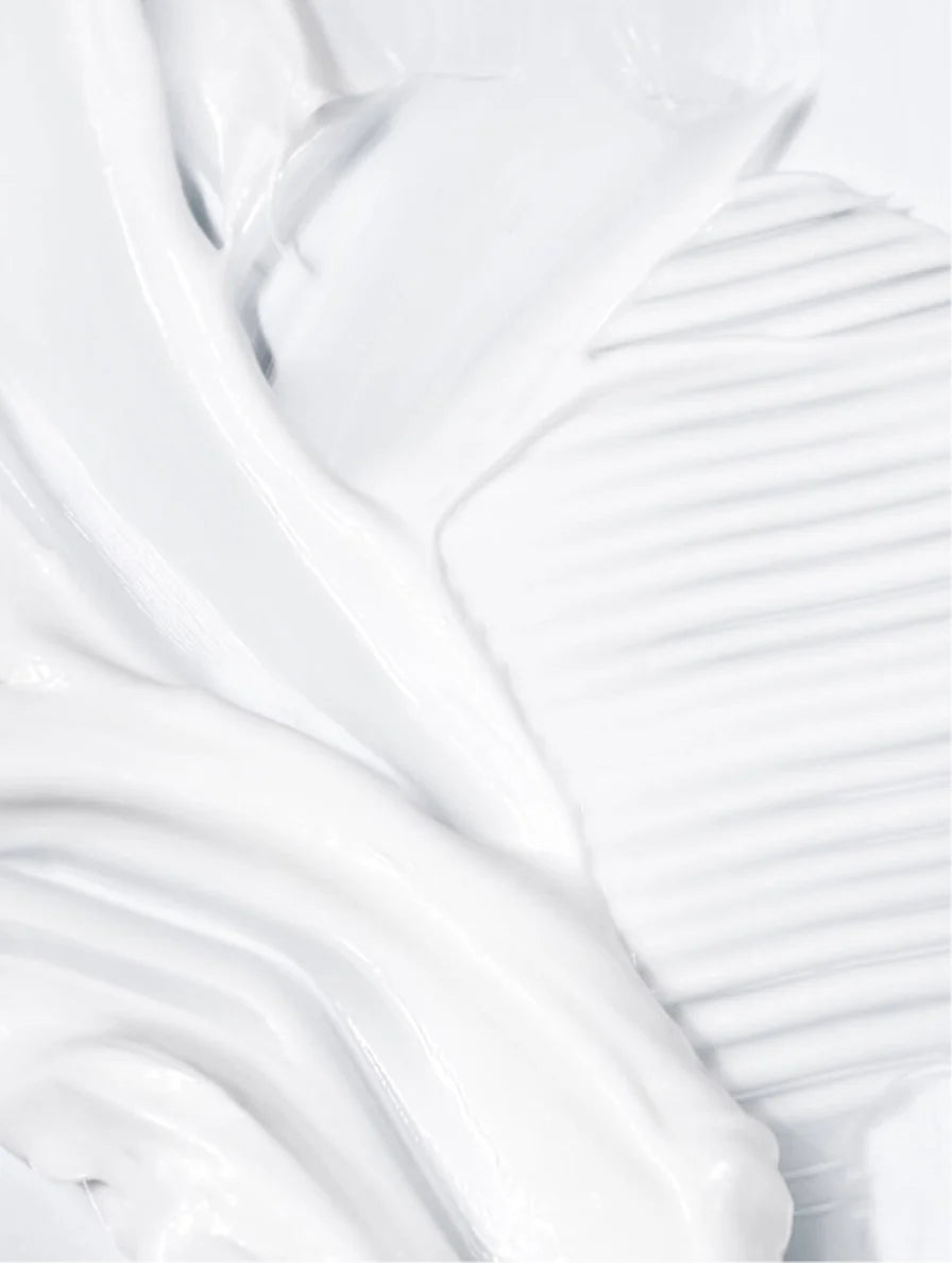 Siero per il corpo Silk Skin, Ambra legnosa e cuoio